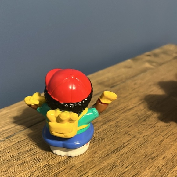 Fisher-Price Little People Blue and Red Action Figures Playset - Picture 3 of 11